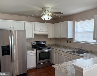 384 Braddock Road - Photo Thumbnail 4
