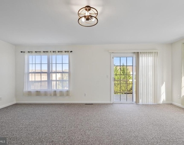 311 Paradee Drive - Photo Thumbnail 9