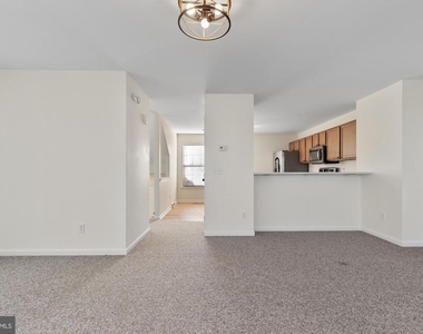 311 Paradee Drive - Photo Thumbnail 7