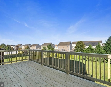311 Paradee Drive - Photo Thumbnail 2