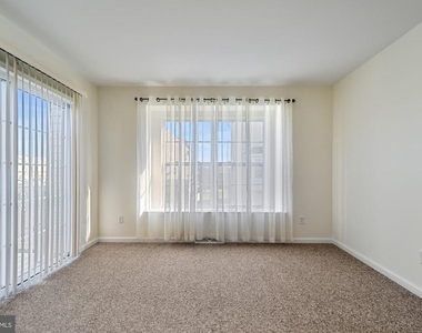 311 Paradee Drive - Photo Thumbnail 11