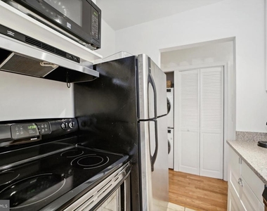 1511 22nd Street Nw - Photo Thumbnail 6