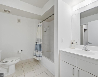 1000 New Jersey Avenue Se - Photo Thumbnail 8