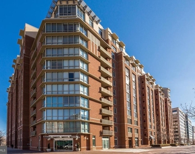 1000 New Jersey Avenue Se - Photo Thumbnail 13