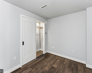 1300 4th Street Se - Photo Thumbnail 8