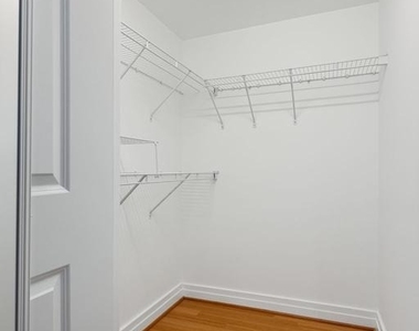 915 E Street Nw - Photo Thumbnail 6