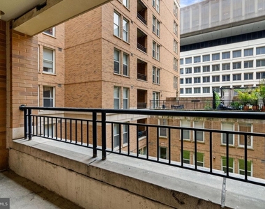 915 E Street Nw - Photo Thumbnail 10