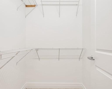 915 E Street Nw - Photo Thumbnail 9