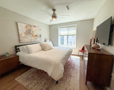 1601 North Carolina Avenue Ne - Photo Thumbnail 8