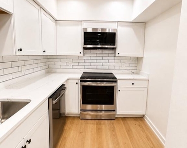 406 15th Street Se - Photo Thumbnail 9