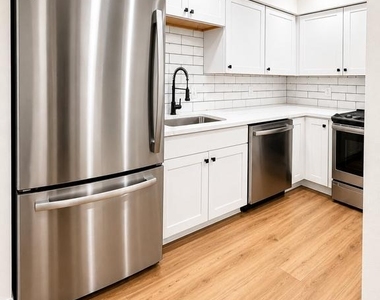 406 15th Street Se - Photo Thumbnail 8