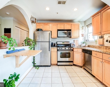 401 Evarts Street Ne - Photo Thumbnail 12