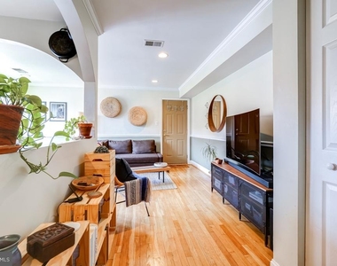 401 Evarts Street Ne - Photo Thumbnail 18