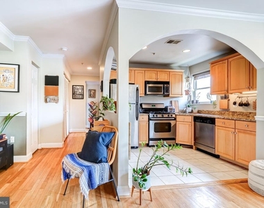 401 Evarts Street Ne - Photo Thumbnail 16