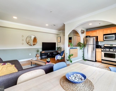 401 Evarts Street Ne - Photo Thumbnail 10