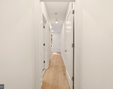1023 16th Street Ne - Photo Thumbnail 14