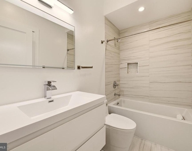 1023 16th Street Ne - Photo Thumbnail 13