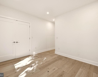 1023 16th Street Ne - Photo Thumbnail 17