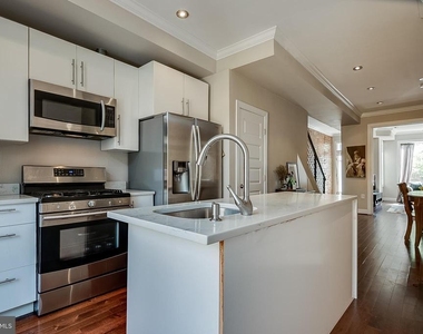 2030 Flagler Place Nw - Photo Thumbnail 25