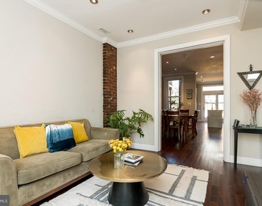 2030 Flagler Place Nw - Photo Thumbnail 9
