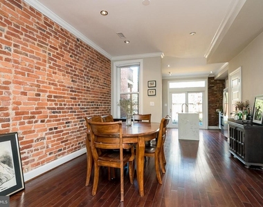 2030 Flagler Place Nw - Photo Thumbnail 4