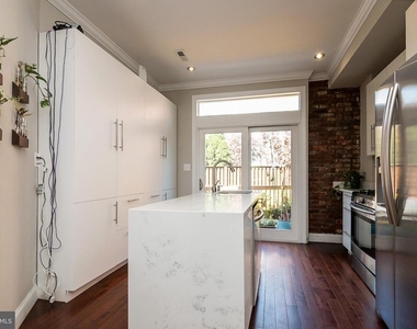 2030 Flagler Place Nw - Photo Thumbnail 12