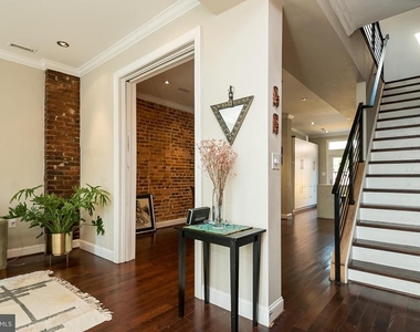 2030 Flagler Place Nw - Photo Thumbnail 8