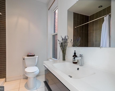 2030 Flagler Place Nw - Photo Thumbnail 37