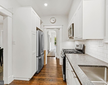 5923 33rd Street Nw - Photo Thumbnail 12