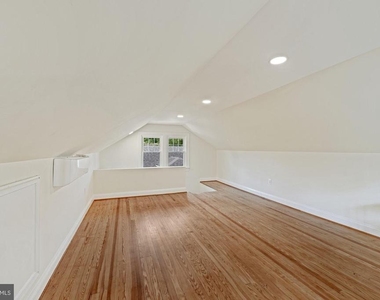 5923 33rd Street Nw - Photo Thumbnail 24