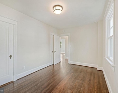5923 33rd Street Nw - Photo Thumbnail 18