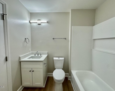 4050 Arckelton Drive - Photo Thumbnail 13