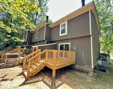 4050 Arckelton Drive - Photo Thumbnail 19