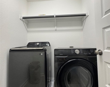 6915 Tiznow Ln - Photo Thumbnail 23