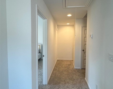 6915 Tiznow Ln - Photo Thumbnail 21