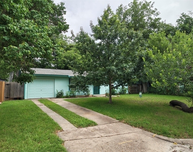 3207 Locke Ln - Photo Thumbnail 2