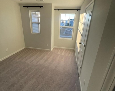 6422 Coda Court - Photo Thumbnail 20