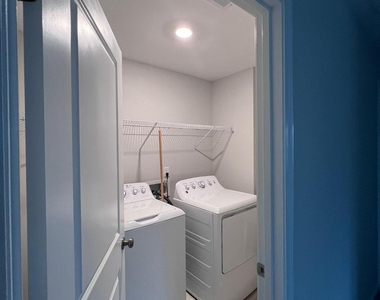 6422 Coda Court - Photo Thumbnail 21