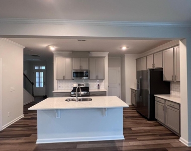 6422 Coda Court - Photo Thumbnail 5
