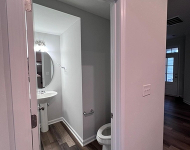 6422 Coda Court - Photo Thumbnail 8