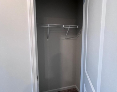6422 Coda Court - Photo Thumbnail 23
