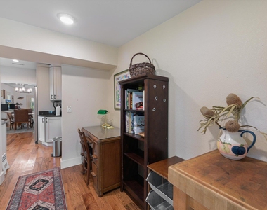 4408 Avenue C Ave - Photo Thumbnail 9