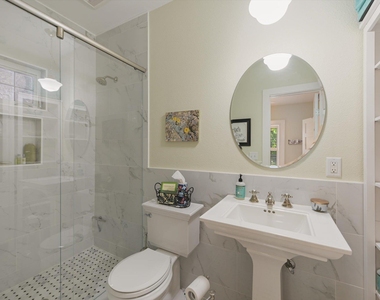 4408 Avenue C Ave - Photo Thumbnail 15