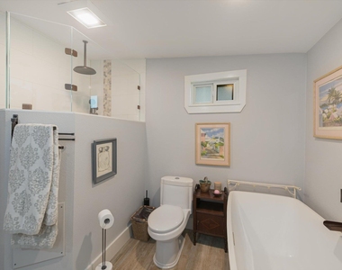 4408 Avenue C Ave - Photo Thumbnail 13