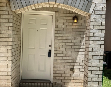 9629 Sugar Hill Dr - Photo Thumbnail 1