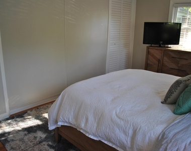 1036 Nichols Drive - Photo Thumbnail 19