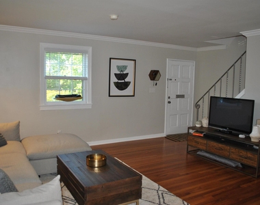 1036 Nichols Drive - Photo Thumbnail 1
