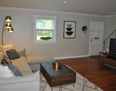 1036 Nichols Drive - Photo Thumbnail 2