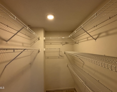 12 Bridgeport Drive - Photo Thumbnail 29