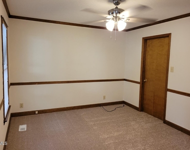 4009 Omer Lane - Photo Thumbnail 4
